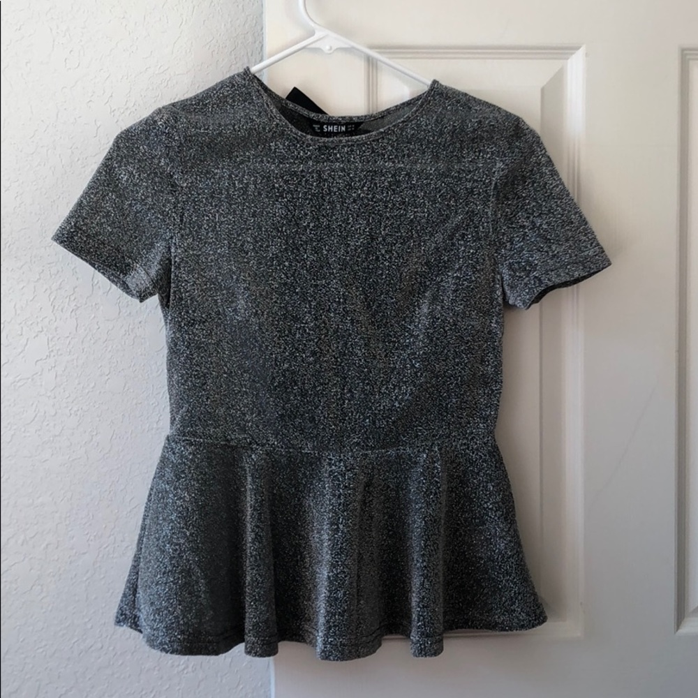 BEAUTIFUL Shirt with Black Tie in the back.